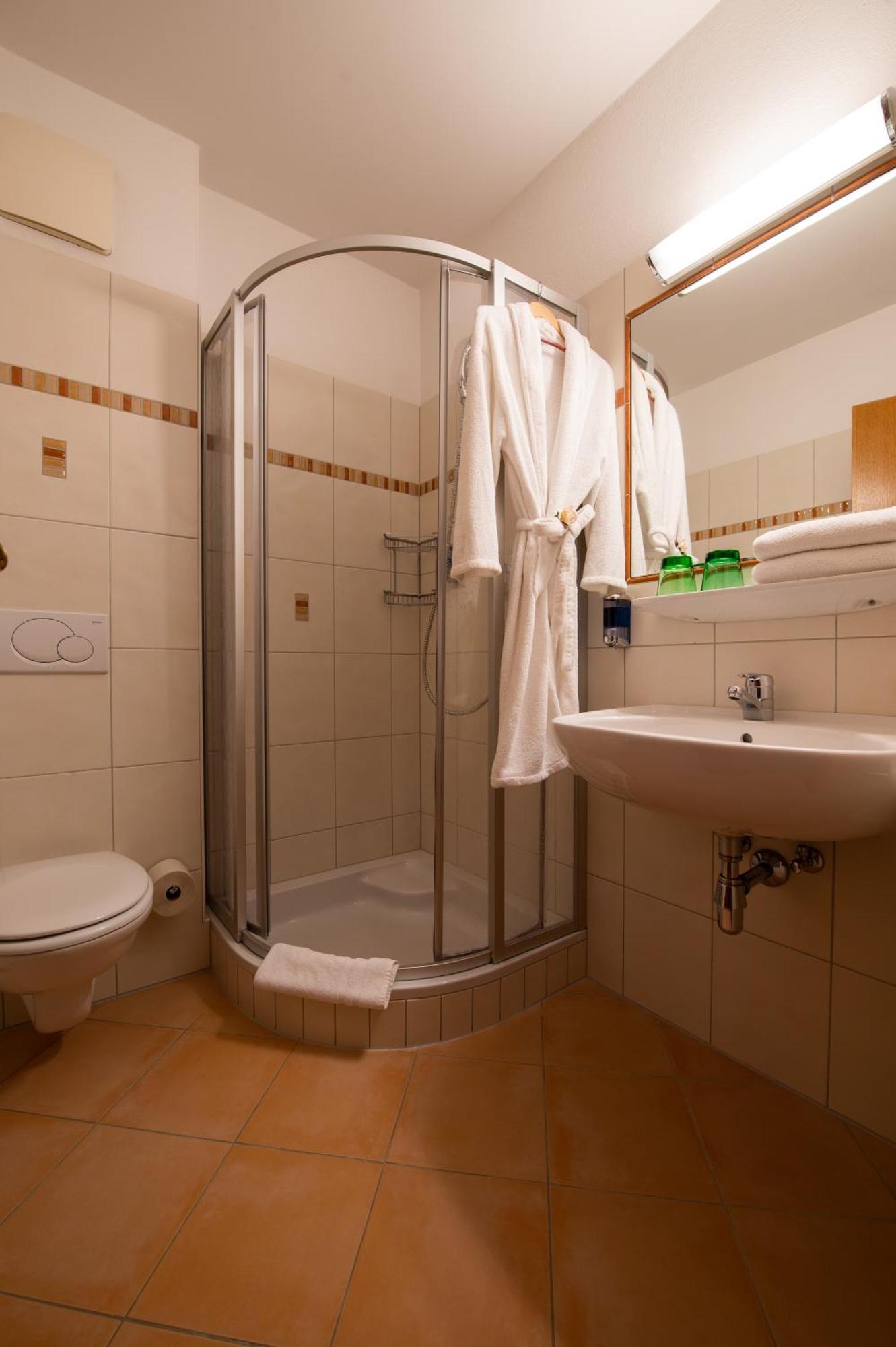 Hotel Restaurant Platzer Гмюнд Экстерьер фото